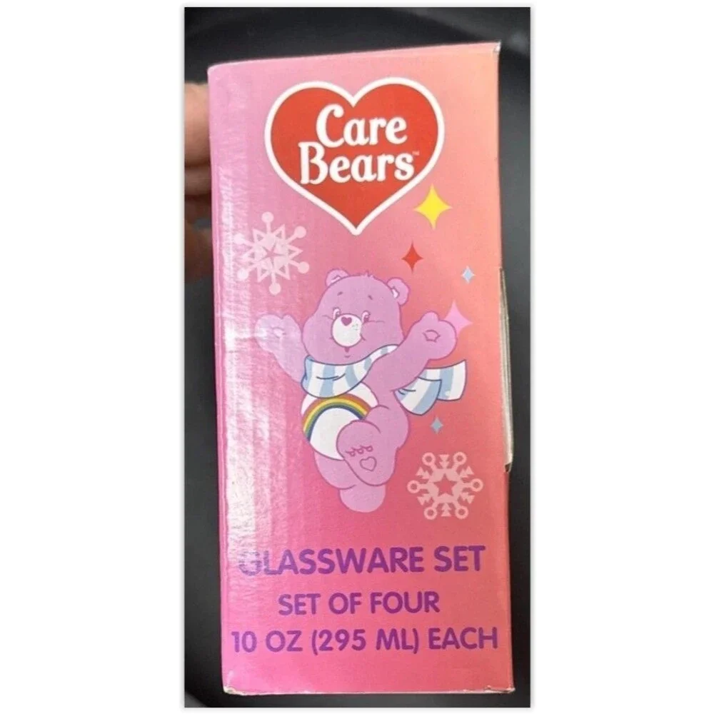 CARE BEARS Christmas Holiday Set Of 4 Glasses 10oz Glass Cups NEW